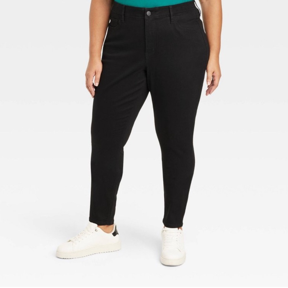 Women's Black Stretch Skinny Jeans
